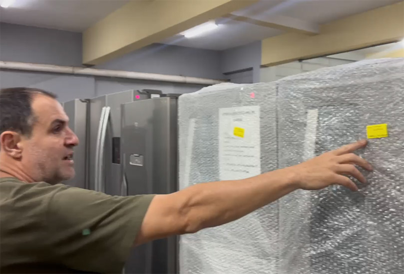 GUARDA-MÓVEIS COM CONTROLE DE INVENTÁRIO E CONSULTA RÁPIDA