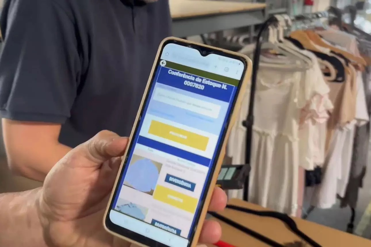 Gestão de Mobiliário de Stand: A Metodologia que Transforma Custo em Patrimônio Estratégico